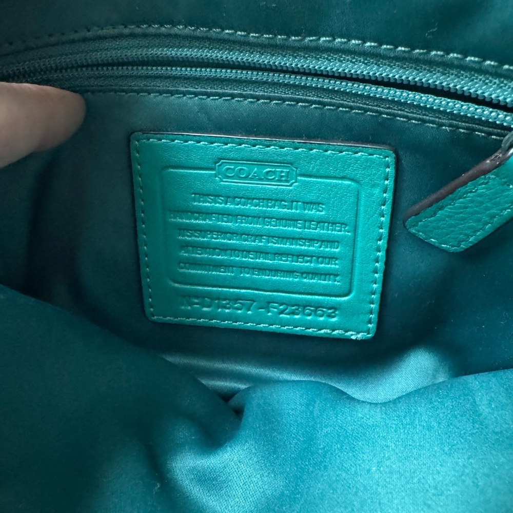 COACH F23663 Park Taylor Jade Green Pebble Leather Turn Lock Flap Messenger - Picture 8 of 9